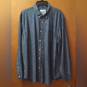 St. John’s Bay Men's Blue Button-Up Shirt